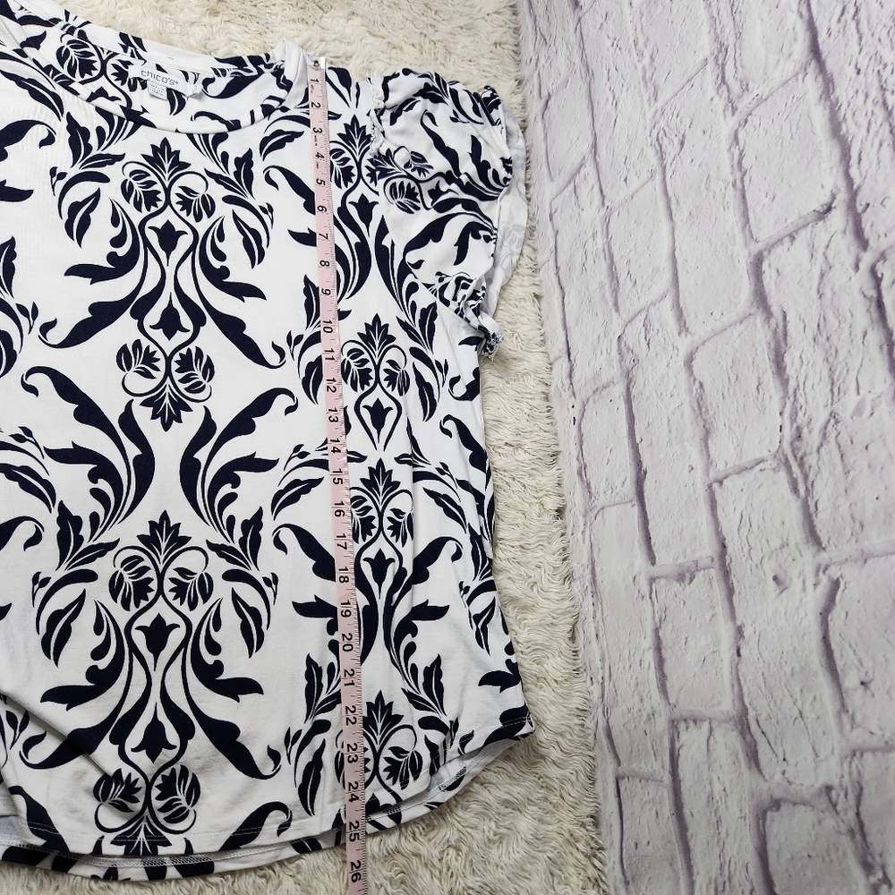 CHICOS Swirl Ruffle Sleeve Tee Sz 3 US XL Black & White - Picture 5 of 9